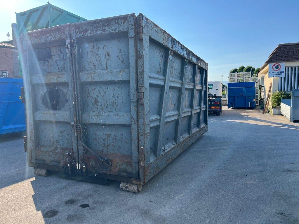CONTAINER SCARRABILE USATO A CIELO APERTO - Contenedor de gancho: foto 4 CONTAINER SCARRABILE USATO A CIELO APERTO - Contenedor de gancho: foto 4