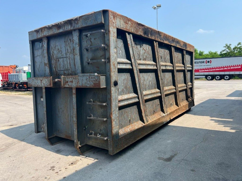 CONTAINER SCARRABILE USATO A CIELO APERTO - Contenedor de gancho: foto 4 CONTAINER SCARRABILE USATO A CIELO APERTO - Contenedor de gancho: foto 4