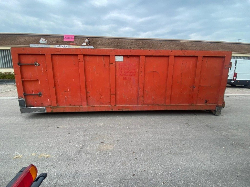 CONTAINER SCARRABILE USATO A CIELO APERTO - Contenedor de gancho: foto 2 CONTAINER SCARRABILE USATO A CIELO APERTO - Contenedor de gancho: foto 2