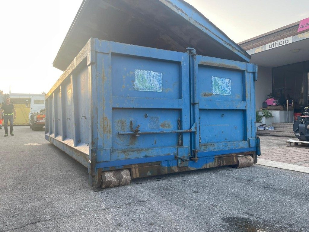 CONTAINER SCARRABILE USATO CON COPERCHIO - Contenedor de gancho: foto 2 CONTAINER SCARRABILE USATO CON COPERCHIO - Contenedor de gancho: foto 2