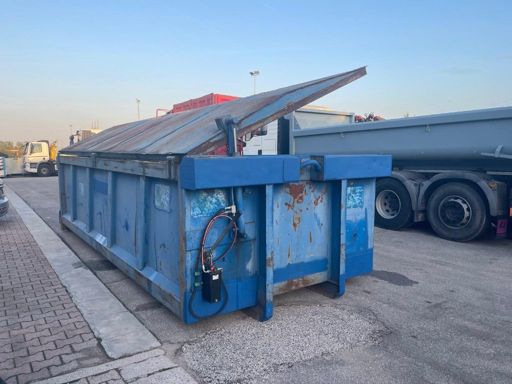 CONTAINER SCARRABILE USATO CON COPERCHIO - Contenedor de gancho: foto 1 CONTAINER SCARRABILE USATO CON COPERCHIO - Contenedor de gancho: foto 1