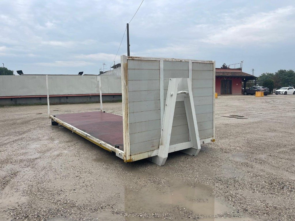 CONTAINER USATO A PIANALE SENZA SPONDE - Contenedor de gancho: foto 5 CONTAINER USATO A PIANALE SENZA SPONDE - Contenedor de gancho: foto 5