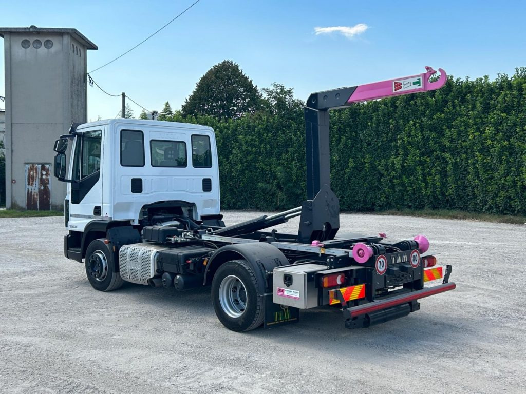 IVECO 120EL22 CON SCARRABILE NUOVO - Camión multibasculante: foto 3 IVECO 120EL22 CON SCARRABILE NUOVO - Camión multibasculante: foto 3