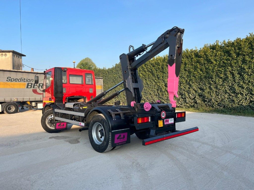 IVECO EUROCARGO 150E18K SCARRABILE - Camión multibasculante: foto 5 IVECO EUROCARGO 150E18K SCARRABILE - Camión multibasculante: foto 5