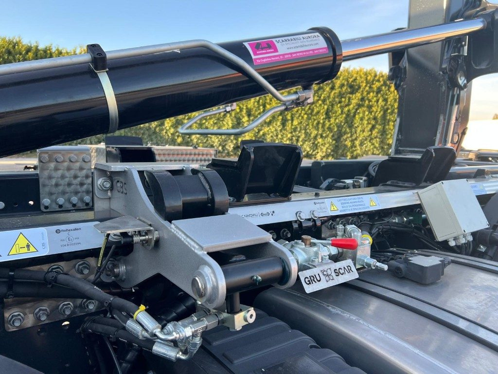 Camión multibasculante IVECO TRAKKER T-WAY AD500 NUOVO SCARRABILE: foto 12