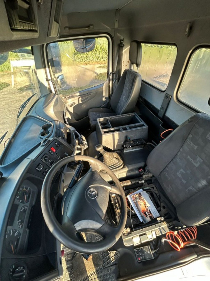 Camión multibasculante MERCEDES-BENZ MERCEDES 2533 SCARRABILE: foto 6 Camión multibasculante MERCEDES-BENZ MERCEDES 2533 SCARRABILE: foto 6