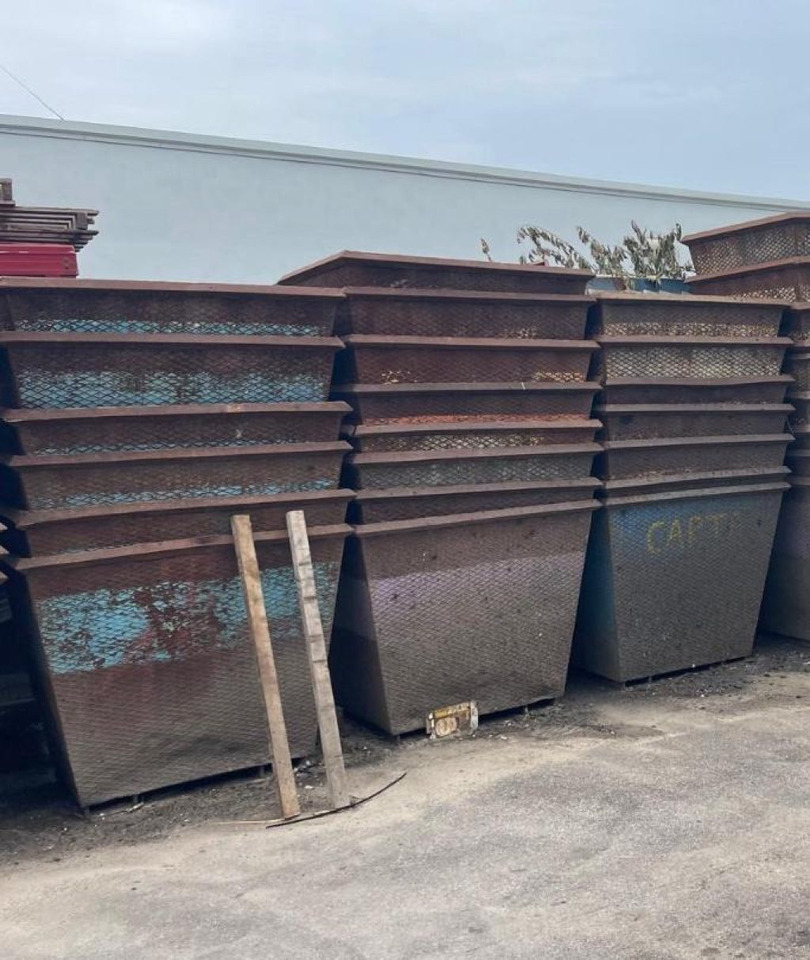 VASCHETTA USATA IN FERRO CON FODERI PER MULETTO - Contenedor de gancho: foto 3 VASCHETTA USATA IN FERRO CON FODERI PER MULETTO - Contenedor de gancho: foto 3