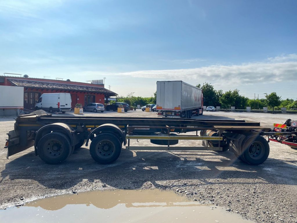 ZORZI 26 R 070 19 A SCARRABILE BALESTRATO - Remolque multilift/ Portacontenedores de cadenas: foto 4 ZORZI 26 R 070 19 A SCARRABILE BALESTRATO - Remolque multilift/ Portacontenedores de cadenas: foto 4