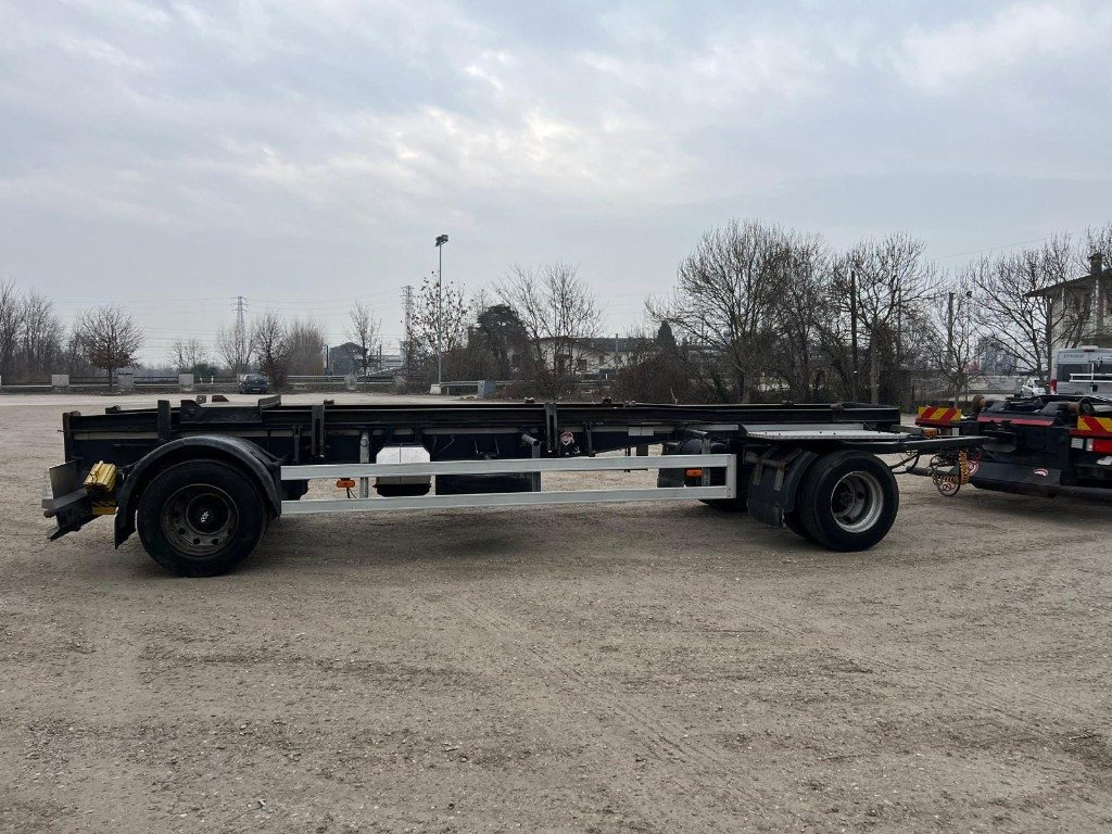 ZORZI RIMORCHIO SCARRABILE ZORZI 20R070 PNEUMATICO - Remolque multilift/ Portacontenedores de cadenas: foto 5 ZORZI RIMORCHIO SCARRABILE ZORZI 20R070 PNEUMATICO - Remolque multilift/ Portacontenedores de cadenas: foto 5