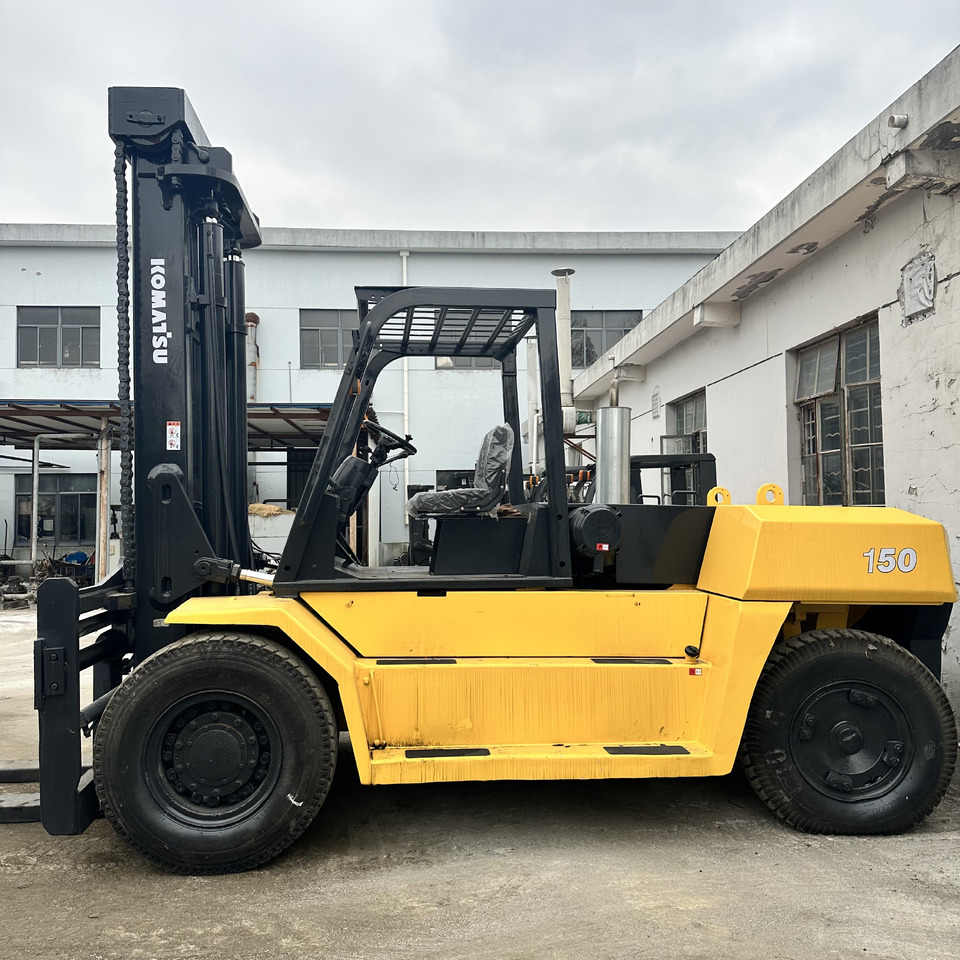 KOMATSU FD150 FD100 FD30 FD50 FD80 3Ton 5ton 8ton 10ton 15ton 16ton 20ton komatsu forklift - Carretilla elevadora diésel: foto 3 KOMATSU FD150 FD100 FD30 FD50 FD80 3Ton 5ton 8ton 10ton 15ton 16ton 20ton komatsu forklift - Carretilla elevadora diésel: foto 3