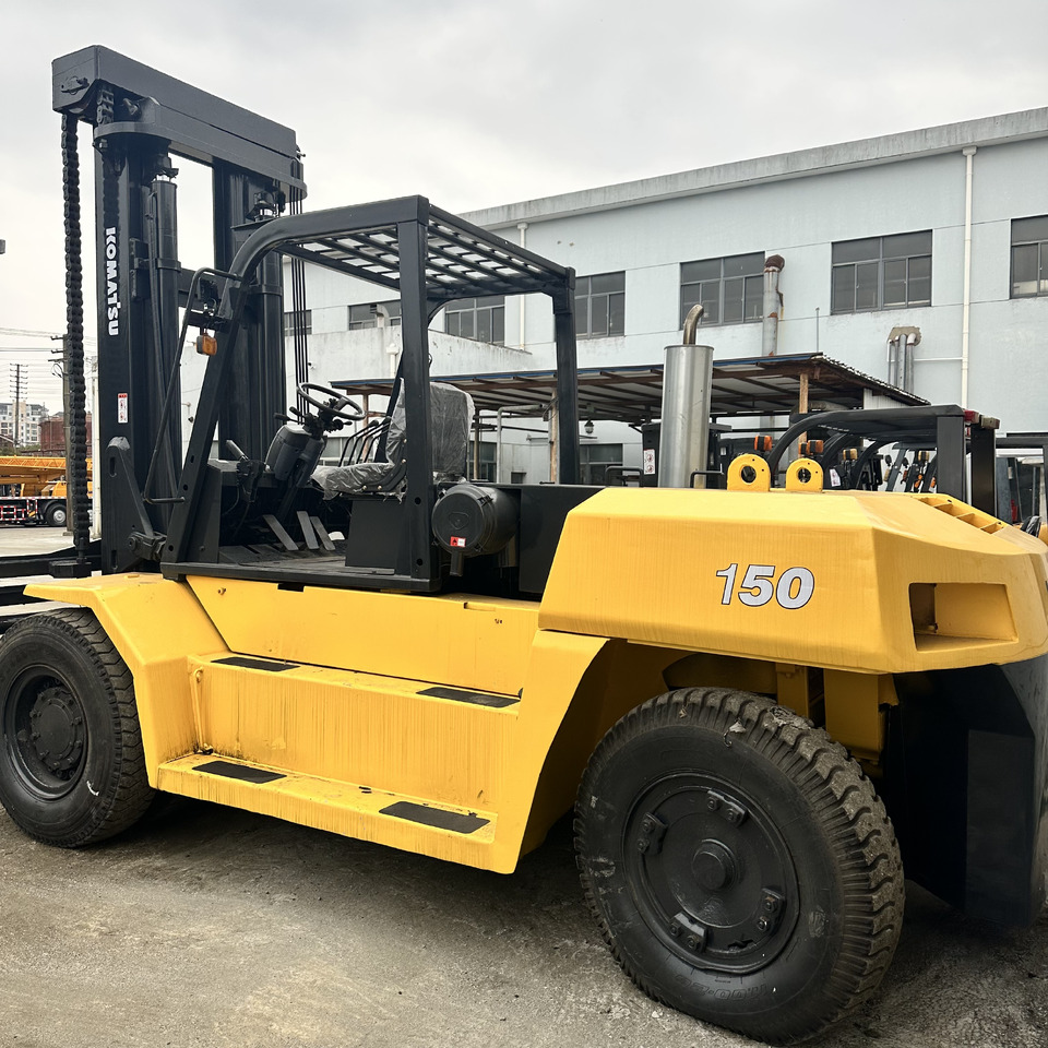 KOMATSU FD150 FD100 FD30 FD50 FD80 3Ton 5ton 8ton 10ton 15ton 16ton 20ton komatsu forklift - Carretilla elevadora diésel: foto 1 KOMATSU FD150 FD100 FD30 FD50 FD80 3Ton 5ton 8ton 10ton 15ton 16ton 20ton komatsu forklift - Carretilla elevadora diésel: foto 1