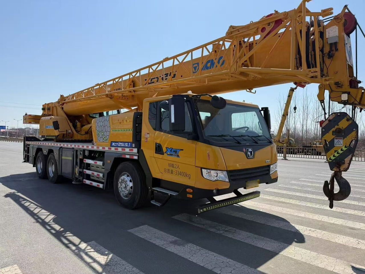 XCMG XCT25L5 QY25K5C QY25K5D 25ton 30ton 35ton used mobile crane - Autogrúa: foto 2 XCMG XCT25L5 QY25K5C QY25K5D 25ton 30ton 35ton used mobile crane - Autogrúa: foto 2