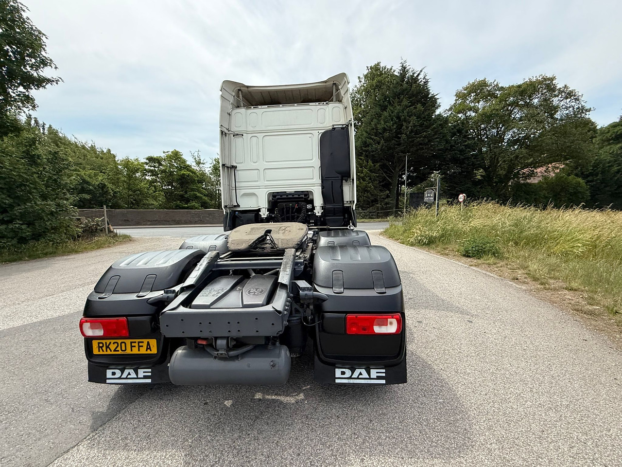 Leasing de DAF XF 105 480 RHD DAF XF 105 480 RHD: foto 28