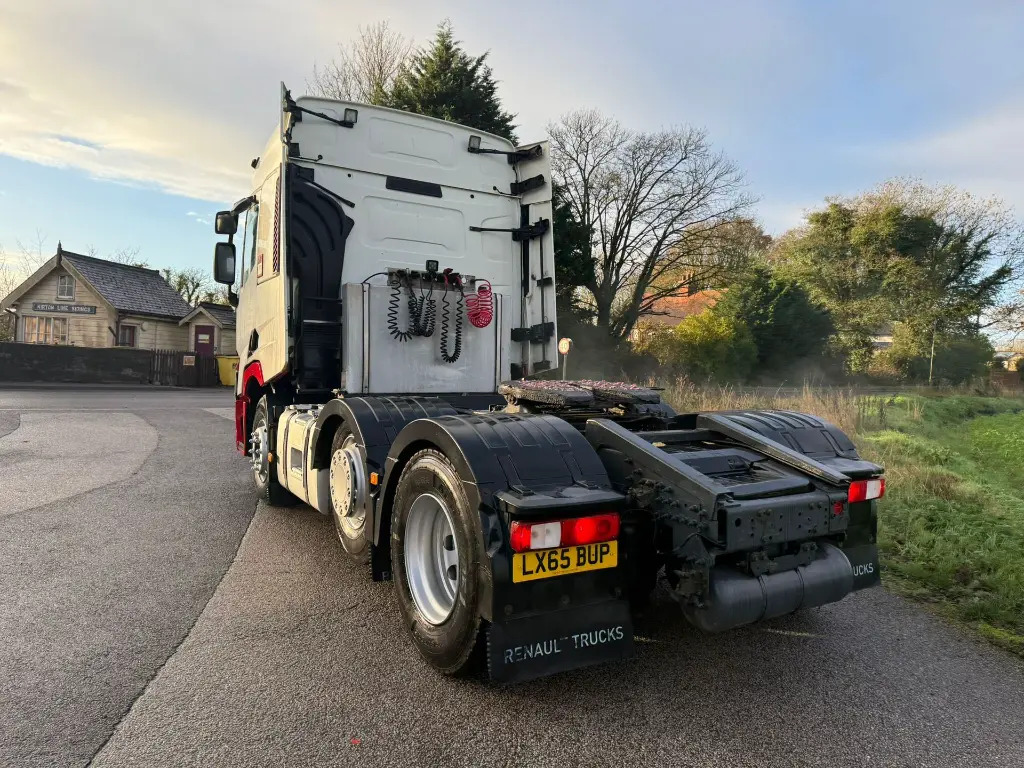 Leasing de  Renault T 460 6x2 - Hydraulics - RHD (BUP) Renault T 460 6x2 - Hydraulics - RHD (BUP): foto 8