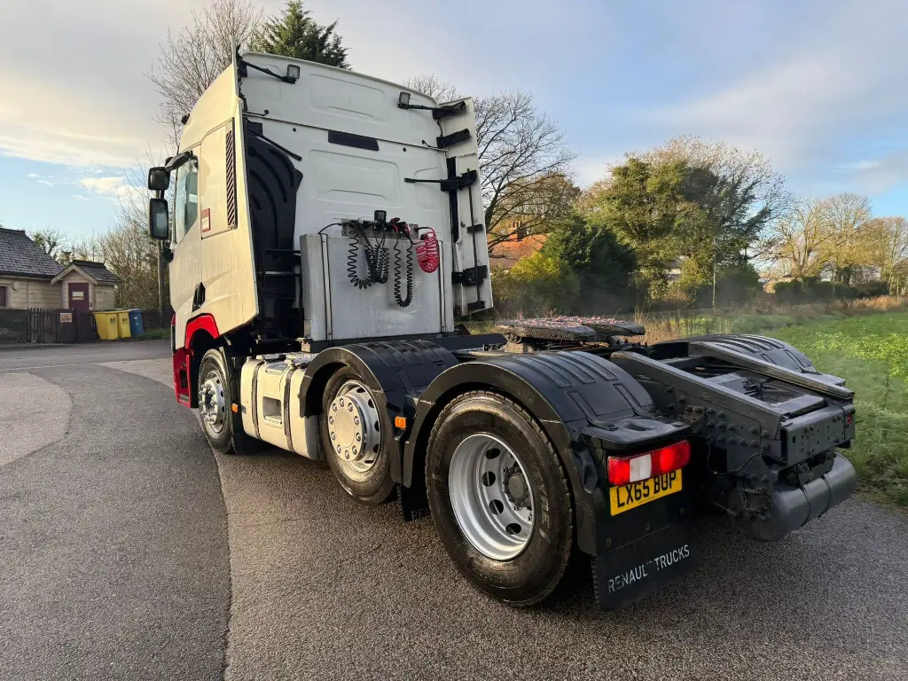 Leasing de  Renault T 460 6x2 - Hydraulics - RHD (BUP) Renault T 460 6x2 - Hydraulics - RHD (BUP): foto 7