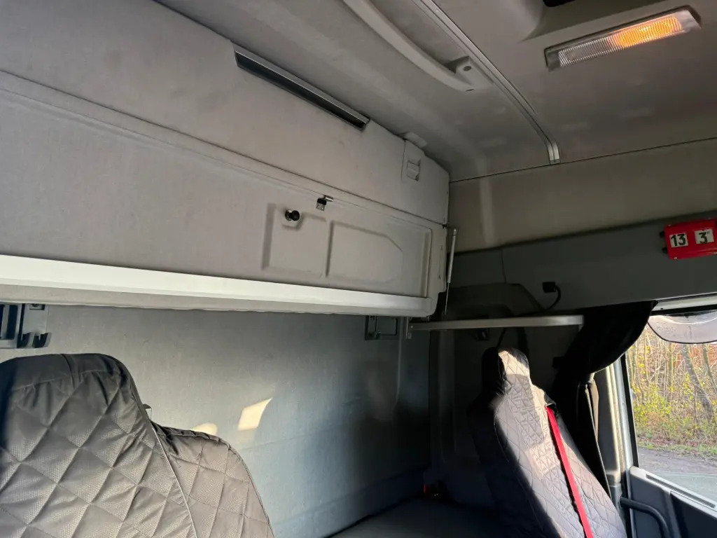 Leasing de  Renault T 460 6x2 - Hydraulics - RHD (BUP) Renault T 460 6x2 - Hydraulics - RHD (BUP): foto 12