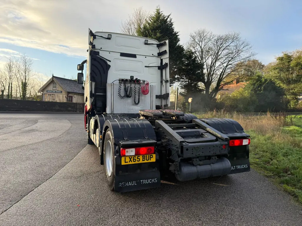 Leasing de  Renault T 460 6x2 - Hydraulics - RHD (BUP) Renault T 460 6x2 - Hydraulics - RHD (BUP): foto 9