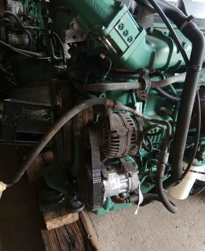 Volvo D13A 400 440 Volvo FH FM - Motor para Camión: foto 2 Volvo D13A 400 440 Volvo FH FM - Motor para Camión: foto 2