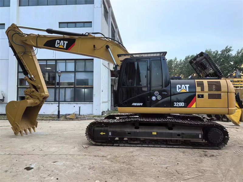 Caterpillar 320D2 - Excavadora de cadenas: foto 1 Caterpillar 320D2 - Excavadora de cadenas: foto 1