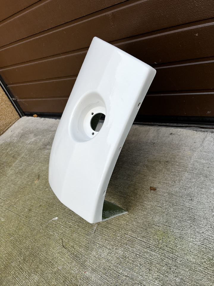 Zderzak tylny VOLVO 9500 9700 9900 VOLVO 9500 9700 9900 - Parachoques para Autocar: foto 5 Zderzak tylny VOLVO 9500 9700 9900 VOLVO 9500 9700 9900 - Parachoques para Autocar: foto 5