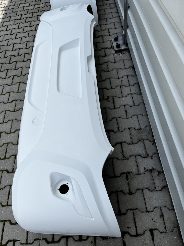 Zderzak tylny do AUTOBUSU VDL EURO 5 VDL FUTURA euro 5 - Parachoques para Autocar: foto 1 Zderzak tylny do AUTOBUSU VDL EURO 5 VDL FUTURA euro 5 - Parachoques para Autocar: foto 1