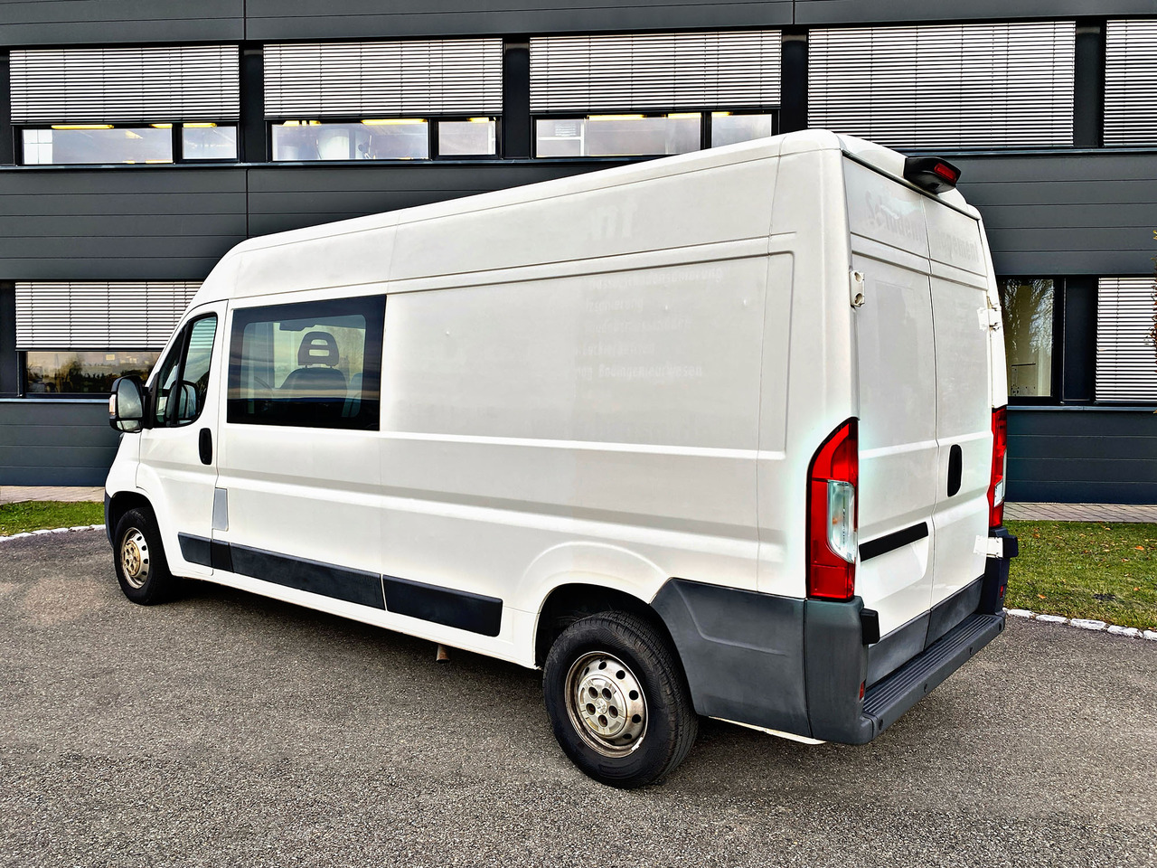 Peugeot Boxer Kasten Hoch 335 L3H2Pro|5Sitzer|Kamera|19% - Furgón, Furgoneta combi: foto 5 Peugeot Boxer Kasten Hoch 335 L3H2Pro|5Sitzer|Kamera|19% - Furgón, Furgoneta combi: foto 5