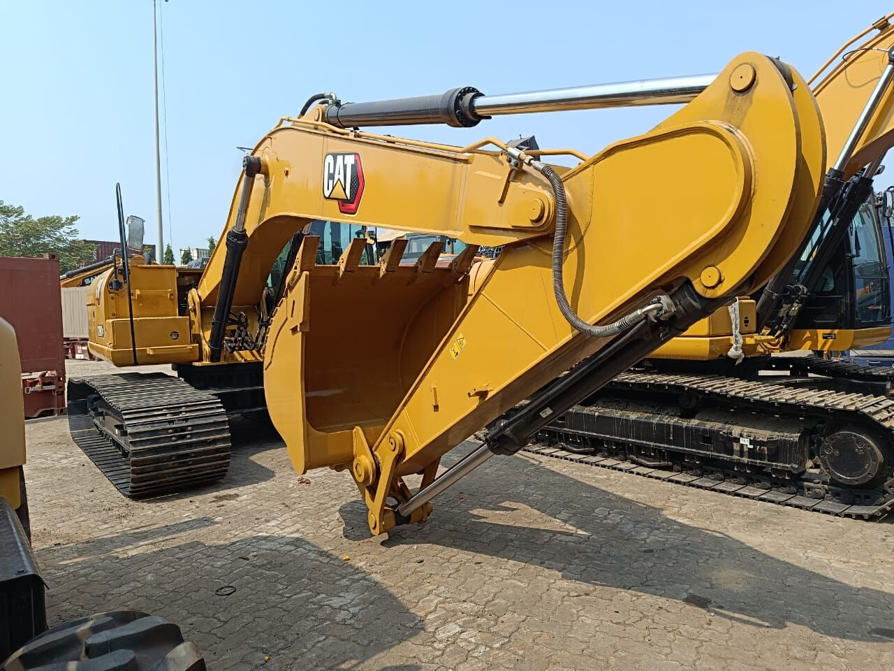 New Caterpillar 320D3GC tracked excavator - Excavadora de cadenas: foto 1 New Caterpillar 320D3GC tracked excavator - Excavadora de cadenas: foto 1