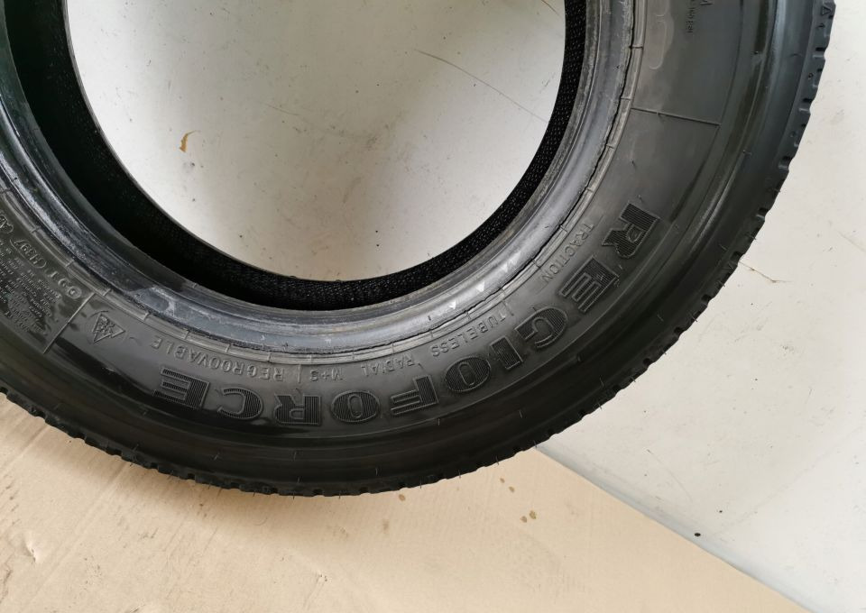 215/75R17.5 FULDA PENDNA 38/19 ŁADNA - Neumático: foto 4 215/75R17.5 FULDA PENDNA 38/19 ŁADNA - Neumático: foto 4