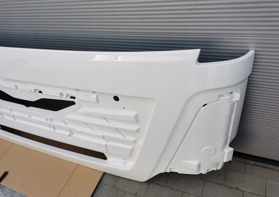 ATRAPA MASKA MAN TGX E6 RAL 9010 ORYGINAŁ - Capota para Camión: foto 3 ATRAPA MASKA MAN TGX E6 RAL 9010 ORYGINAŁ - Capota para Camión: foto 3