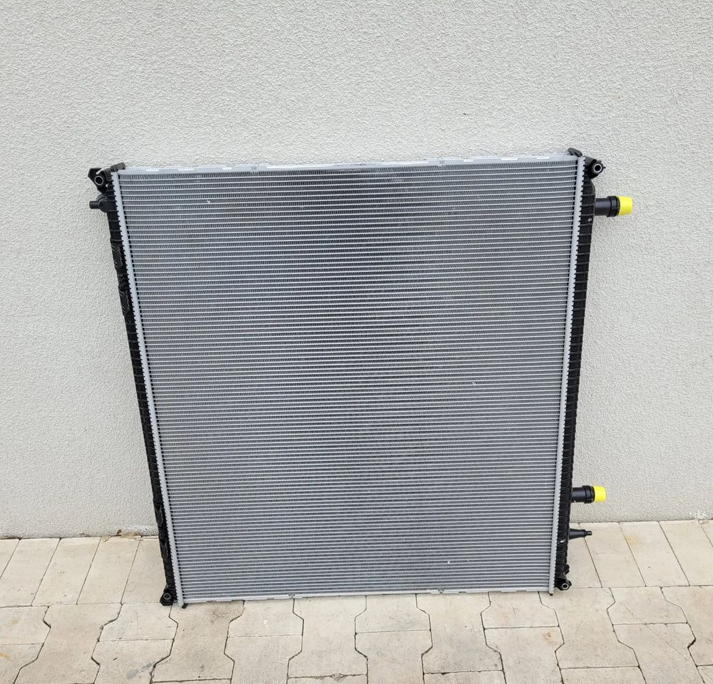 CHŁODNICA WODY MAN TGS E6 81.06101-6791 NOWY ORYGINAŁ - Radiador para Camión: foto 1 CHŁODNICA WODY MAN TGS E6 81.06101-6791 NOWY ORYGINAŁ - Radiador para Camión: foto 1