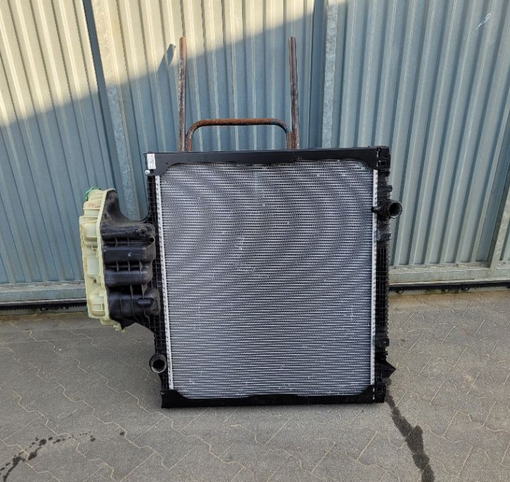 CHŁODNICA WODY MAN TGS TGA NOWA ORYGINAŁ 81.6100-6835 - Radiador para Camión: foto 1 CHŁODNICA WODY MAN TGS TGA NOWA ORYGINAŁ 81.6100-6835 - Radiador para Camión: foto 1