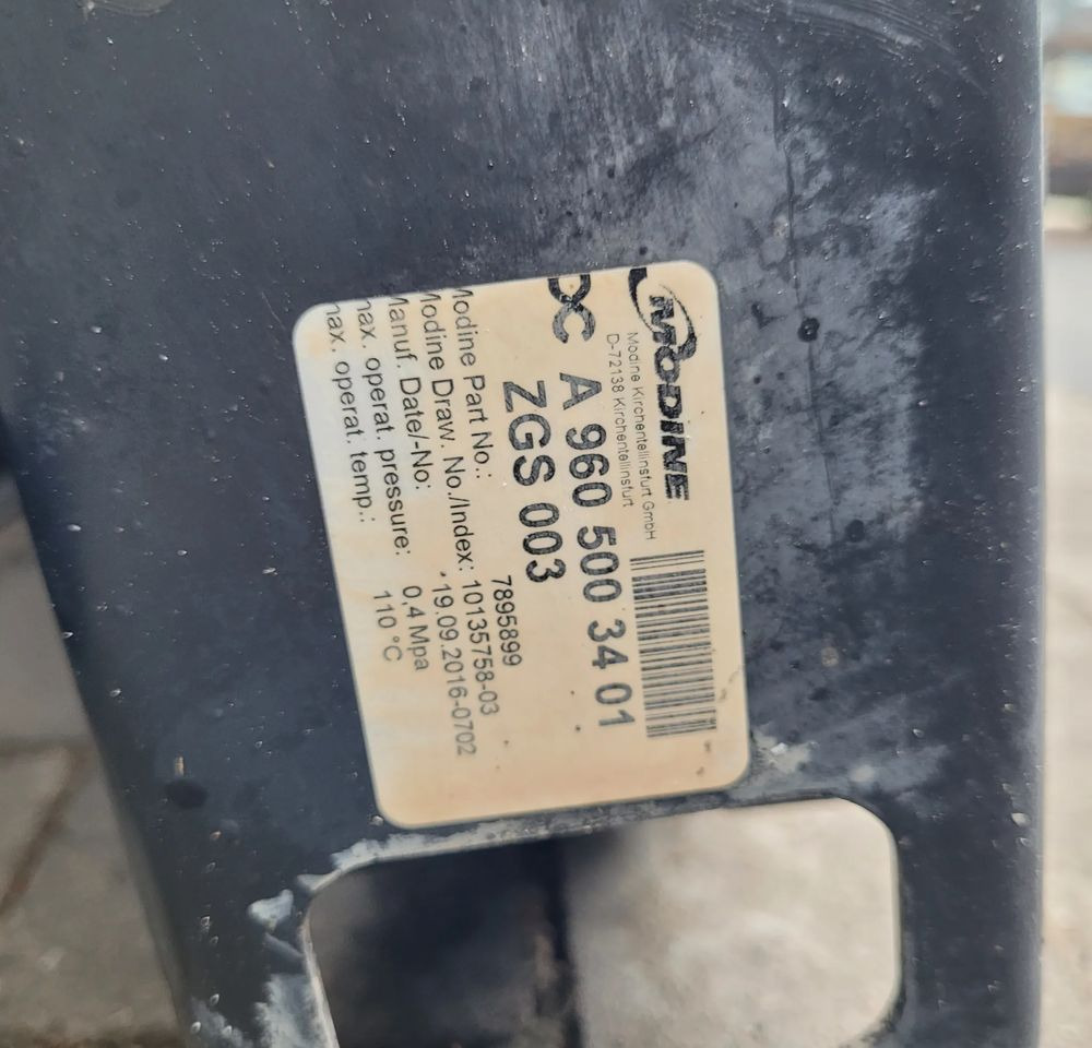 CHŁODNICA WODY MERCEDES ACTROS MP4 A9605003401 SZCZELNA CHWALIM116 - Radiador para Camión: foto 3 CHŁODNICA WODY MERCEDES ACTROS MP4 A9605003401 SZCZELNA CHWALIM116 - Radiador para Camión: foto 3