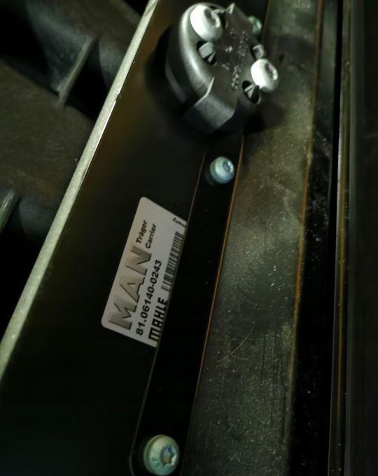 CHŁODNICE MAN TGS NEW MODEL 81.06100-6917 - Radiador para Camión: foto 3 CHŁODNICE MAN TGS NEW MODEL 81.06100-6917 - Radiador para Camión: foto 3