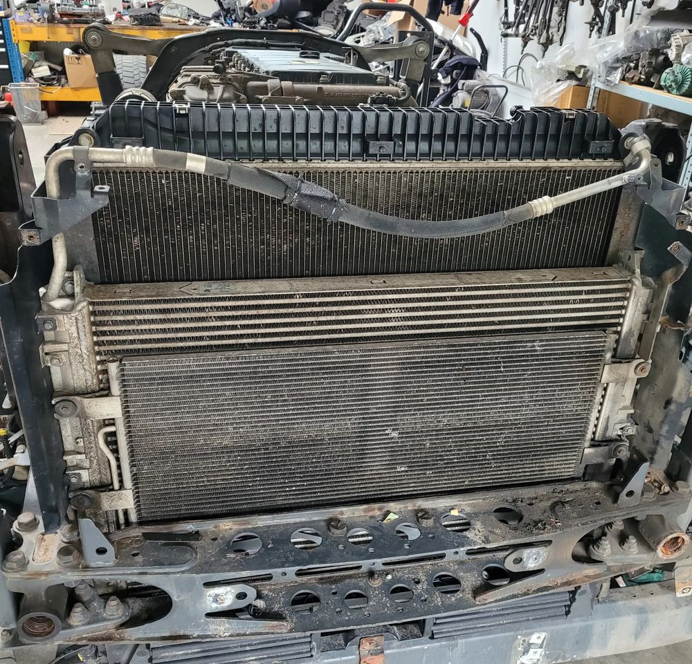 CHŁODNICE MERCEDES ACTROS MP4 KOMPLET - Sistema de refrigeración para Camión: foto 1 CHŁODNICE MERCEDES ACTROS MP4 KOMPLET - Sistema de refrigeración para Camión: foto 1