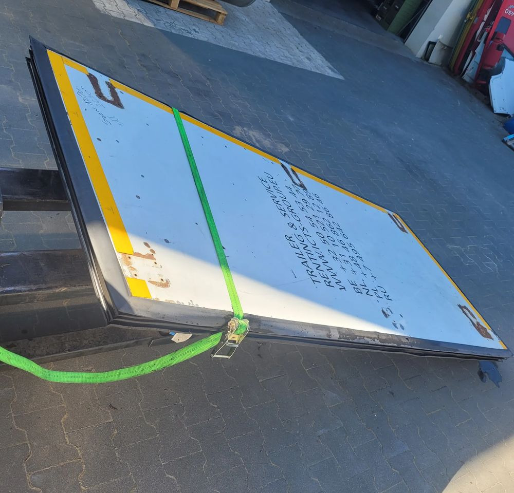 DRZWI DO NACZEPY CHŁODNI - Puerta y piezas para Remolque: foto 1 DRZWI DO NACZEPY CHŁODNI - Puerta y piezas para Remolque: foto 1