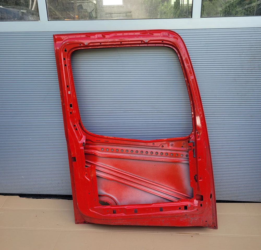 DRZWI LEWE MERCEDES ACTROS MP4 ORYGINAŁ CHWALIM116 - Puerta y piezas para Camión: foto 4 DRZWI LEWE MERCEDES ACTROS MP4 ORYGINAŁ CHWALIM116 - Puerta y piezas para Camión: foto 4