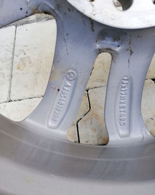 FELGA MERCEDES C KLASA A2054010200 17 CALI - Llanta: foto 2 FELGA MERCEDES C KLASA A2054010200 17 CALI - Llanta: foto 2