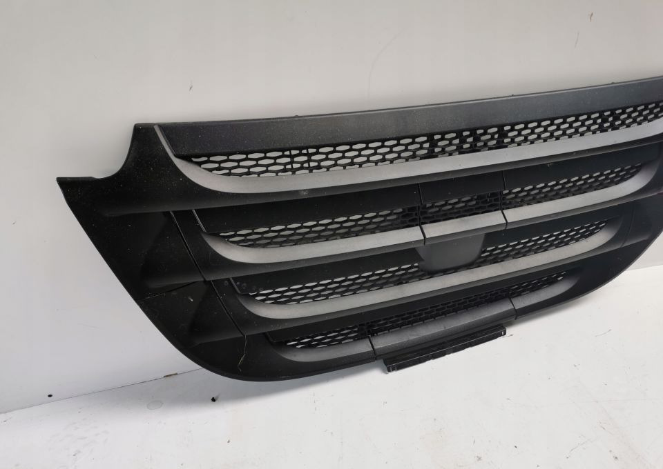 GRILL ATRAPA DAF CF EURO6 1886592 ORYGINAŁ - Parrilla para Camión: foto 3 GRILL ATRAPA DAF CF EURO6 1886592 ORYGINAŁ - Parrilla para Camión: foto 3