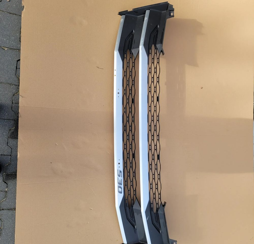 GRILL ATRAPA DAF XG XF ORYGINAŁ . 2250145 CHWALIM116 - Parrilla para Camión: foto 1 GRILL ATRAPA DAF XG XF ORYGINAŁ . 2250145 CHWALIM116 - Parrilla para Camión: foto 1