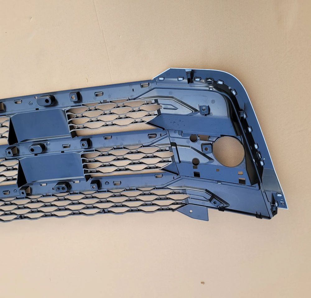 GRILL DAF XG XF NOWY MODEL ORYGINAŁ NOWY 2337609 - Parrilla para Camión: foto 4 GRILL DAF XG XF NOWY MODEL ORYGINAŁ NOWY 2337609 - Parrilla para Camión: foto 4