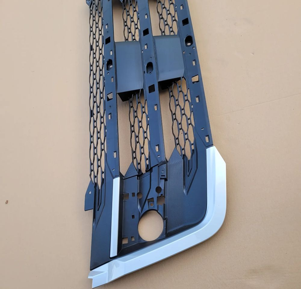 GRILL DAF XG XF NOWY MODEL ORYGINAŁ NOWY 2337609 - Parrilla para Camión: foto 2 GRILL DAF XG XF NOWY MODEL ORYGINAŁ NOWY 2337609 - Parrilla para Camión: foto 2