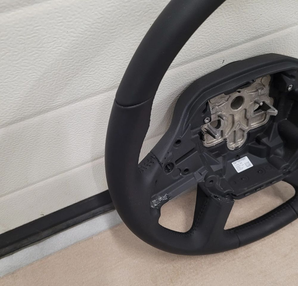 KIEROWNICA MAN TG3 TGX NM TGL ORYGINAŁ SKÓRA - Volante para Camión: foto 3 KIEROWNICA MAN TG3 TGX NM TGL ORYGINAŁ SKÓRA - Volante para Camión: foto 3