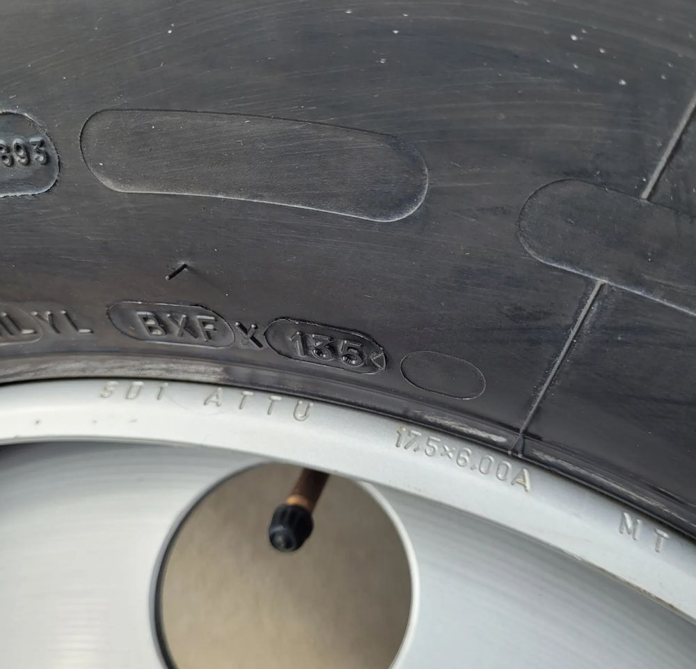 KOŁO 9.5 R 17.5 XZA MICHELIN - Neumáticos y llantas para Camión: foto 2 KOŁO 9.5 R 17.5 XZA MICHELIN - Neumáticos y llantas para Camión: foto 2