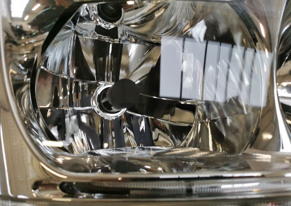 LAMPA XENON MAN TGX TGS RH.ORYGINAŁ LIFT MOCNY LED - Faro delantero para Camión: foto 2 LAMPA XENON MAN TGX TGS RH.ORYGINAŁ LIFT MOCNY LED - Faro delantero para Camión: foto 2