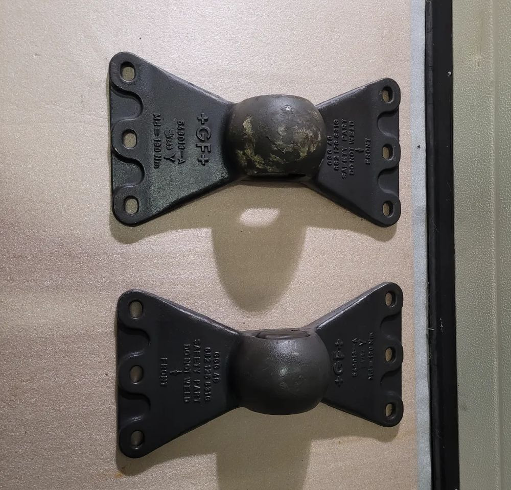 ŁAPY MOCOWANIE SIODŁA Gf 662 126 631 G - Quinta rueda para Camión: foto 1 ŁAPY MOCOWANIE SIODŁA Gf 662 126 631 G - Quinta rueda para Camión: foto 1