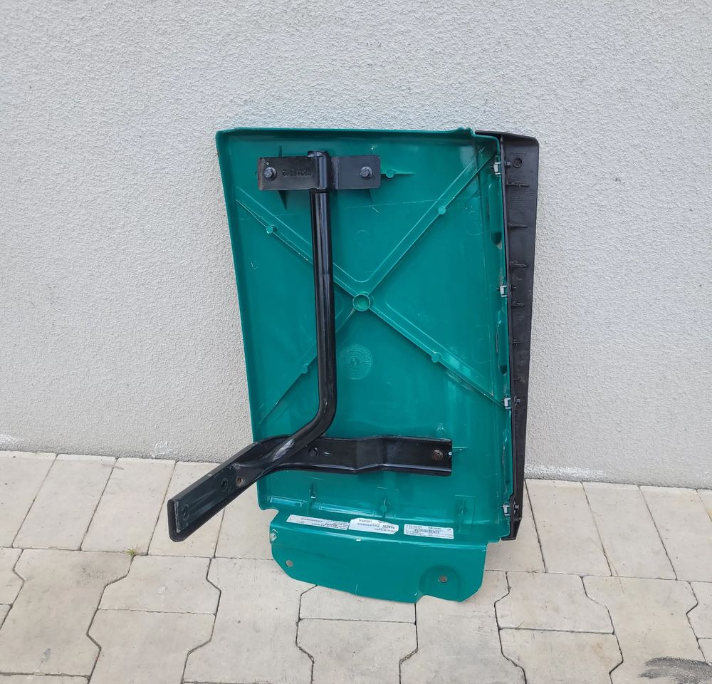 SPOJLER KOSA VOLVO FH4 LIFT ORYGINAŁ RH 84164362 - Aerodinámica/ Spoiler para Camión: foto 2 SPOJLER KOSA VOLVO FH4 LIFT ORYGINAŁ RH 84164362 - Aerodinámica/ Spoiler para Camión: foto 2