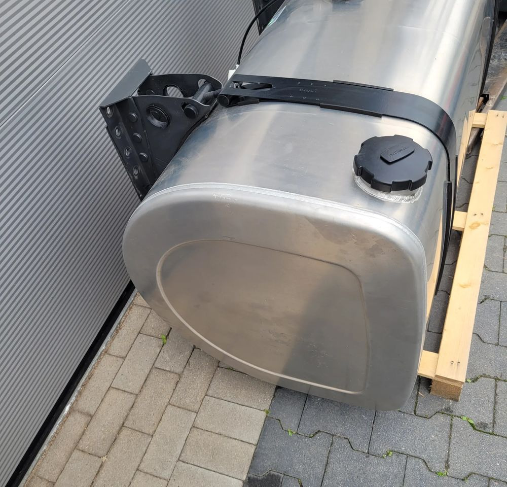 ZBIORNIK PALIWA VOLVO FH4 FH5 GAMA 140X70X70CM 21516453 570L CHWALIM116 - Sistema de combustible para Camión: foto 2 ZBIORNIK PALIWA VOLVO FH4 FH5 GAMA 140X70X70CM 21516453 570L CHWALIM116 - Sistema de combustible para Camión: foto 2