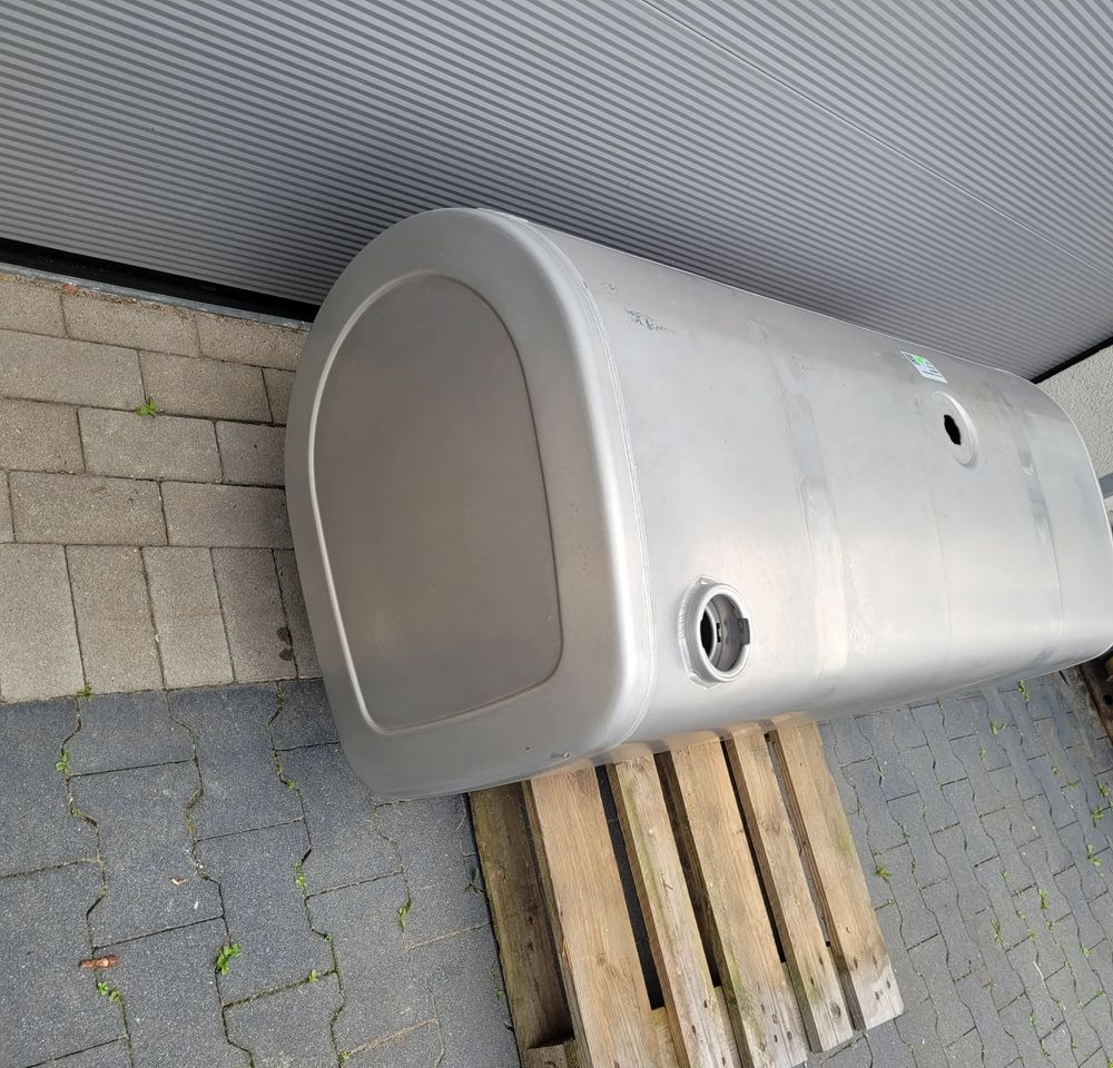 ZBIORNIK PALIWA VOLVO FH4 FH5 GAMA 150X55X68 CM 475L 22038784 CHWALIM116 - Sistema de combustible para Camión: foto 2 ZBIORNIK PALIWA VOLVO FH4 FH5 GAMA 150X55X68 CM 475L 22038784 CHWALIM116 - Sistema de combustible para Camión: foto 2