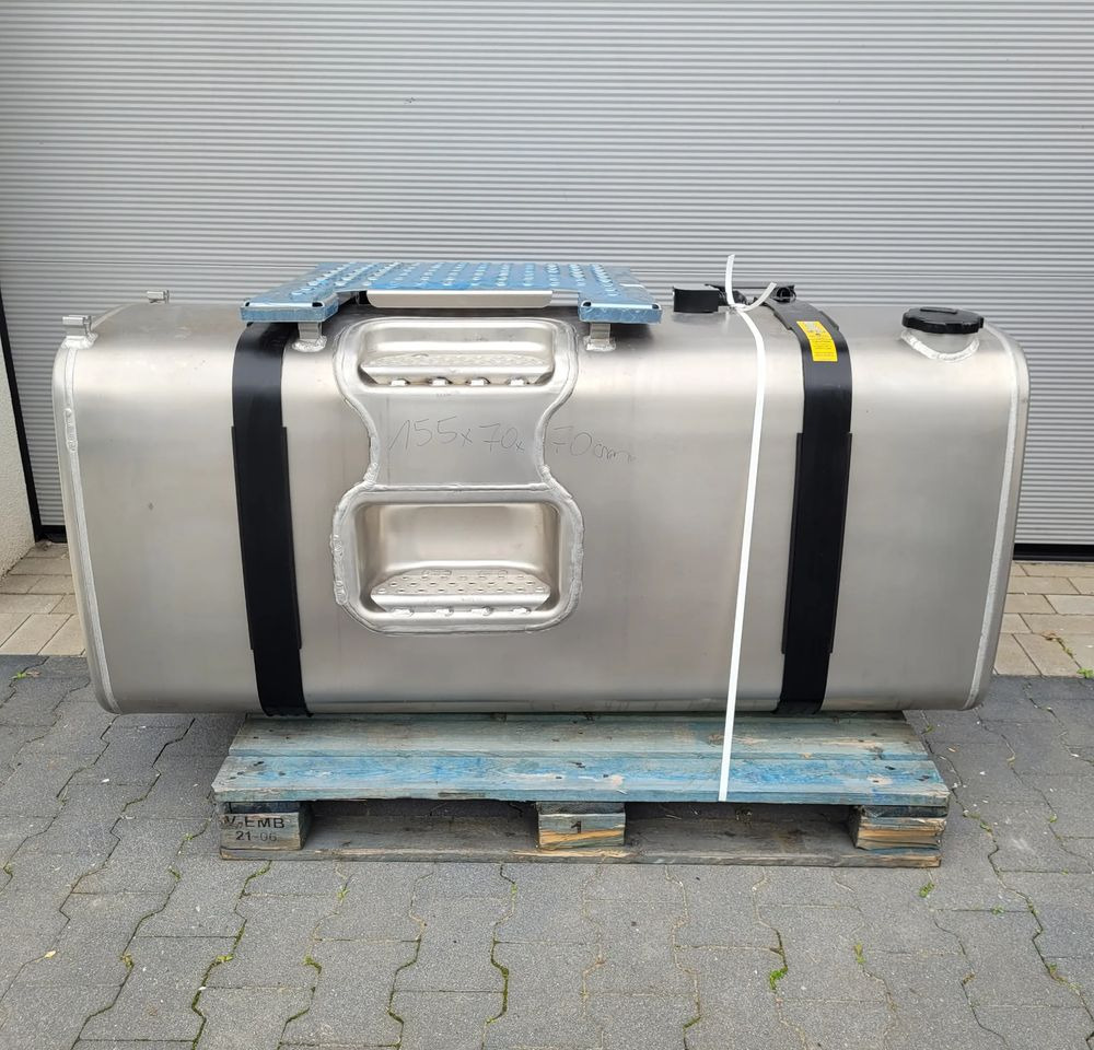 ZBIORNIK PALWA VOLVO FH4 FH5 FMX 21335687 155X70X70CM 620L CHWALIM116 - Sistema de combustible para Camión: foto 1 ZBIORNIK PALWA VOLVO FH4 FH5 FMX 21335687 155X70X70CM 620L CHWALIM116 - Sistema de combustible para Camión: foto 1