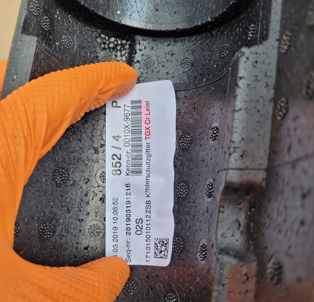 ZDERZAK MAN TGX E6 CHROM LIFT NOWY ORYGINAŁ CHWALIM116 - Parachoques para Camión: foto 4 ZDERZAK MAN TGX E6 CHROM LIFT NOWY ORYGINAŁ CHWALIM116 - Parachoques para Camión: foto 4